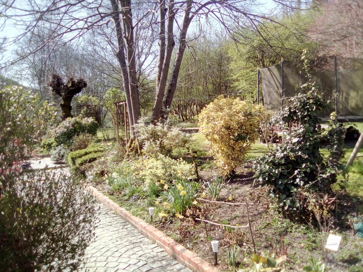 Bed and Breakfast Le Relais Des Capucines Largnac Экстерьер фото